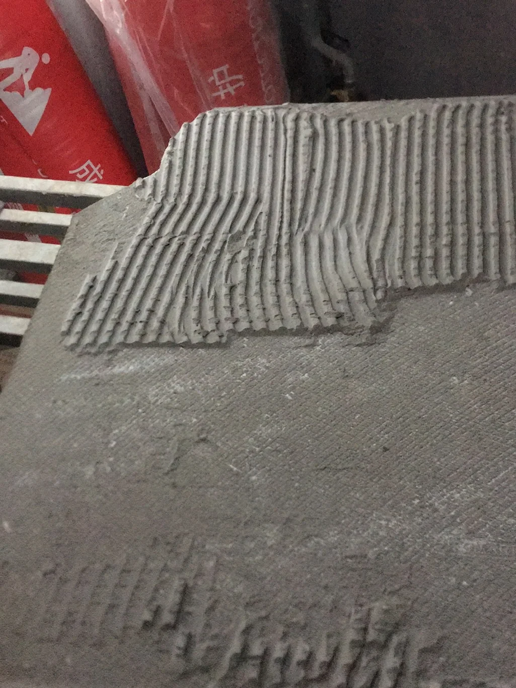 瓷砖空鼓会越来越大吗(瓷砖空鼓好怕它会掉下来)